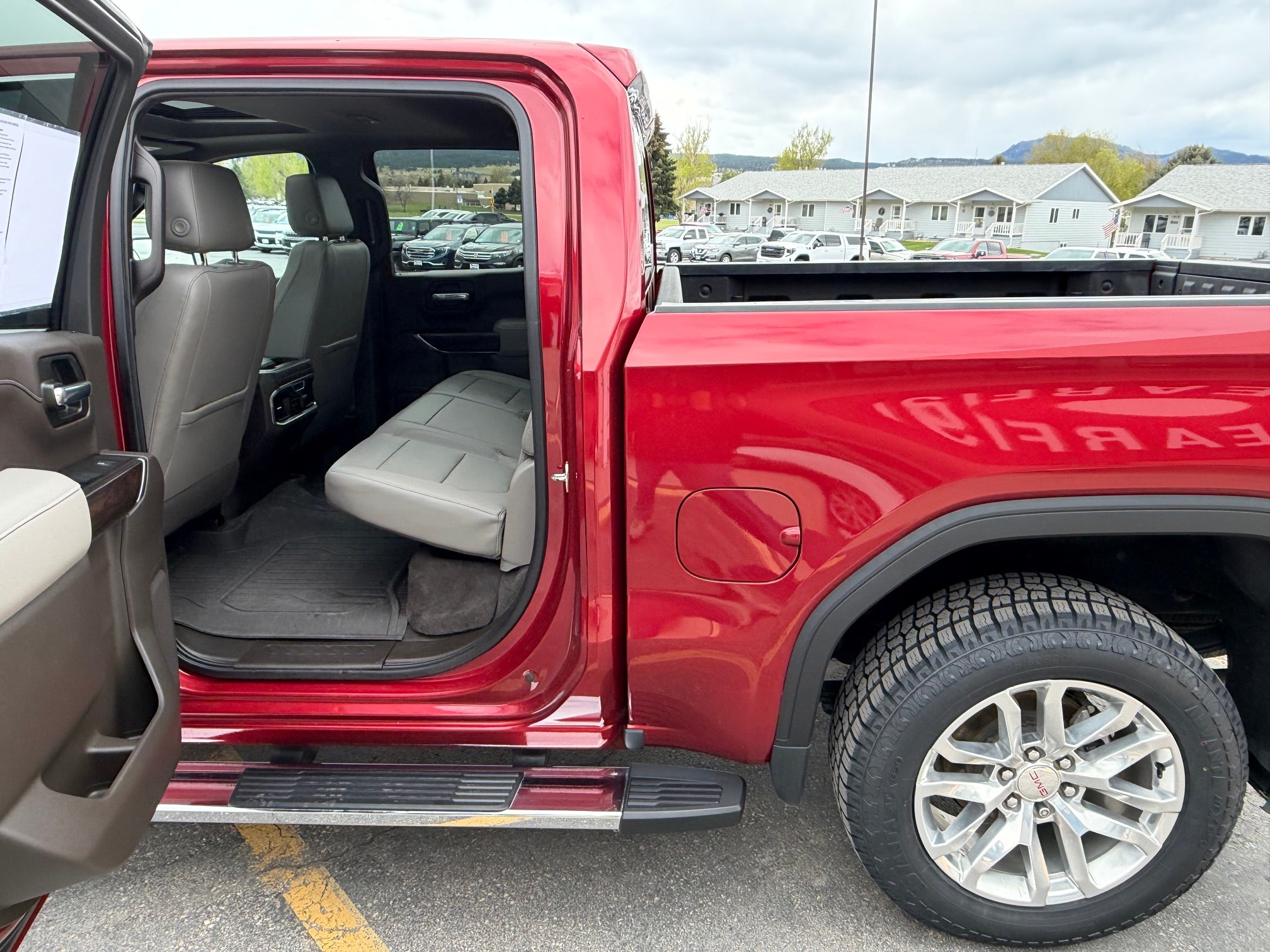 2019 GMC Sierra 1500 SLT