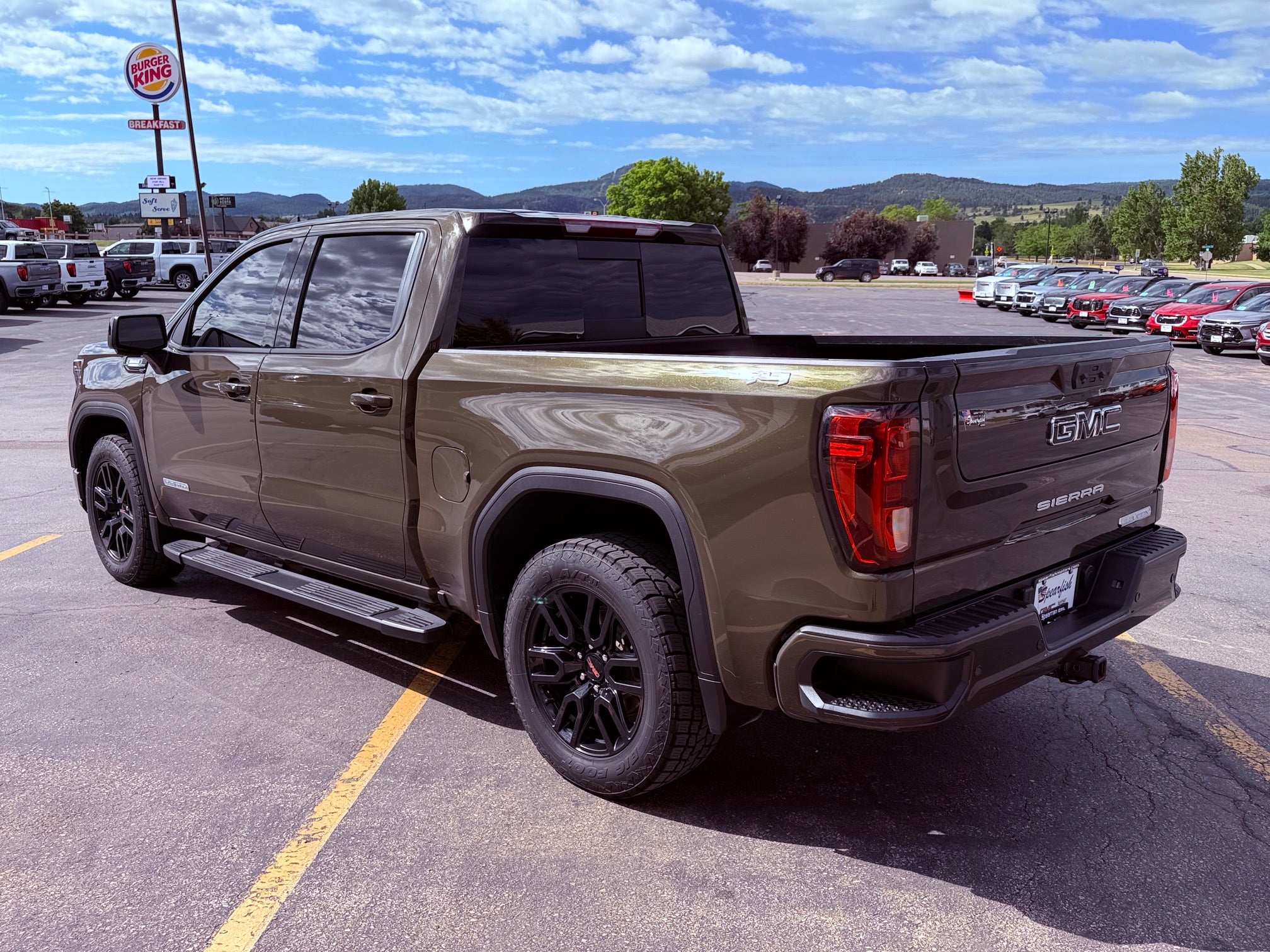 2023 GMC Sierra 1500 Elevation