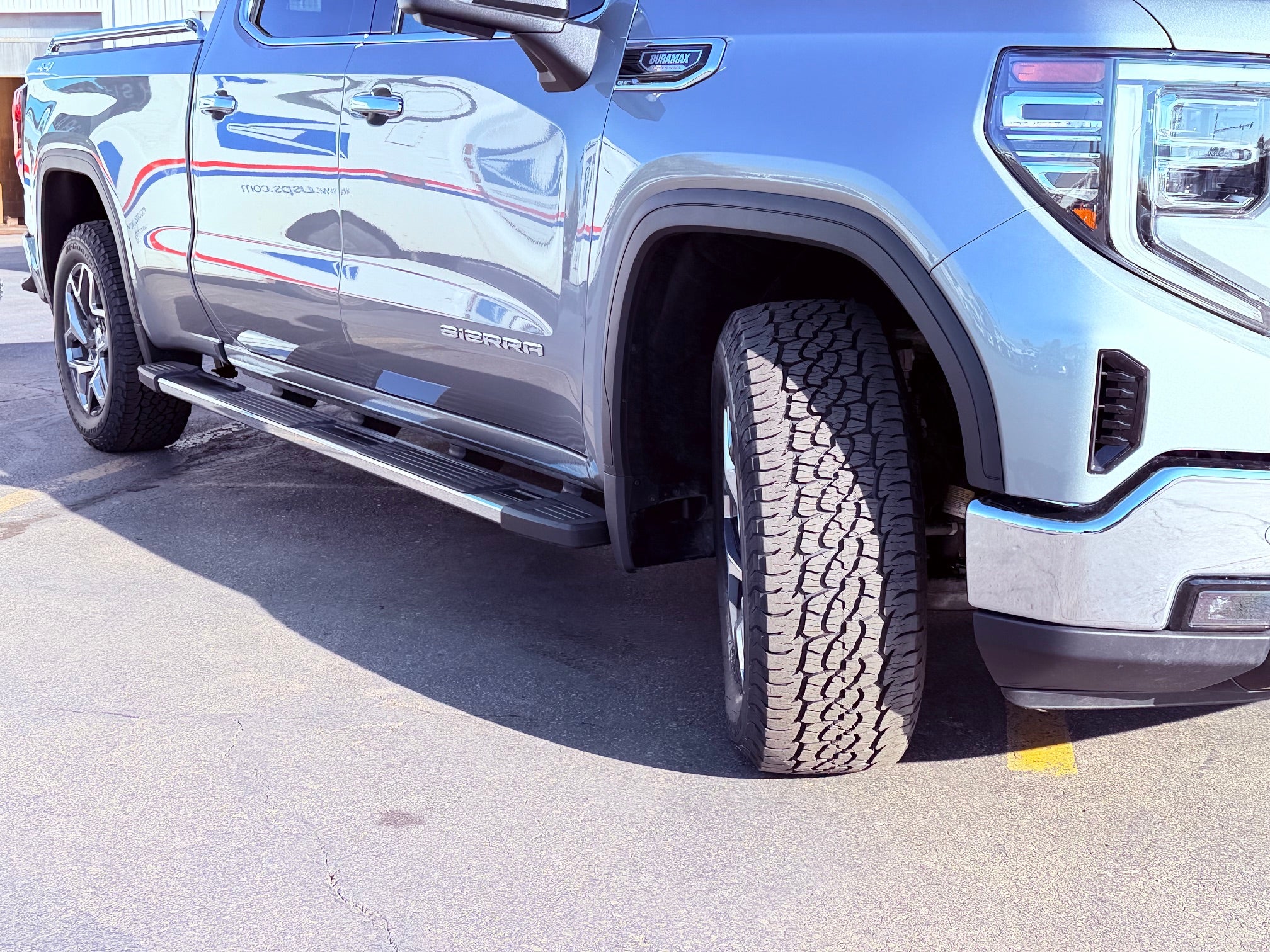 2024 GMC Sierra 1500 SLT