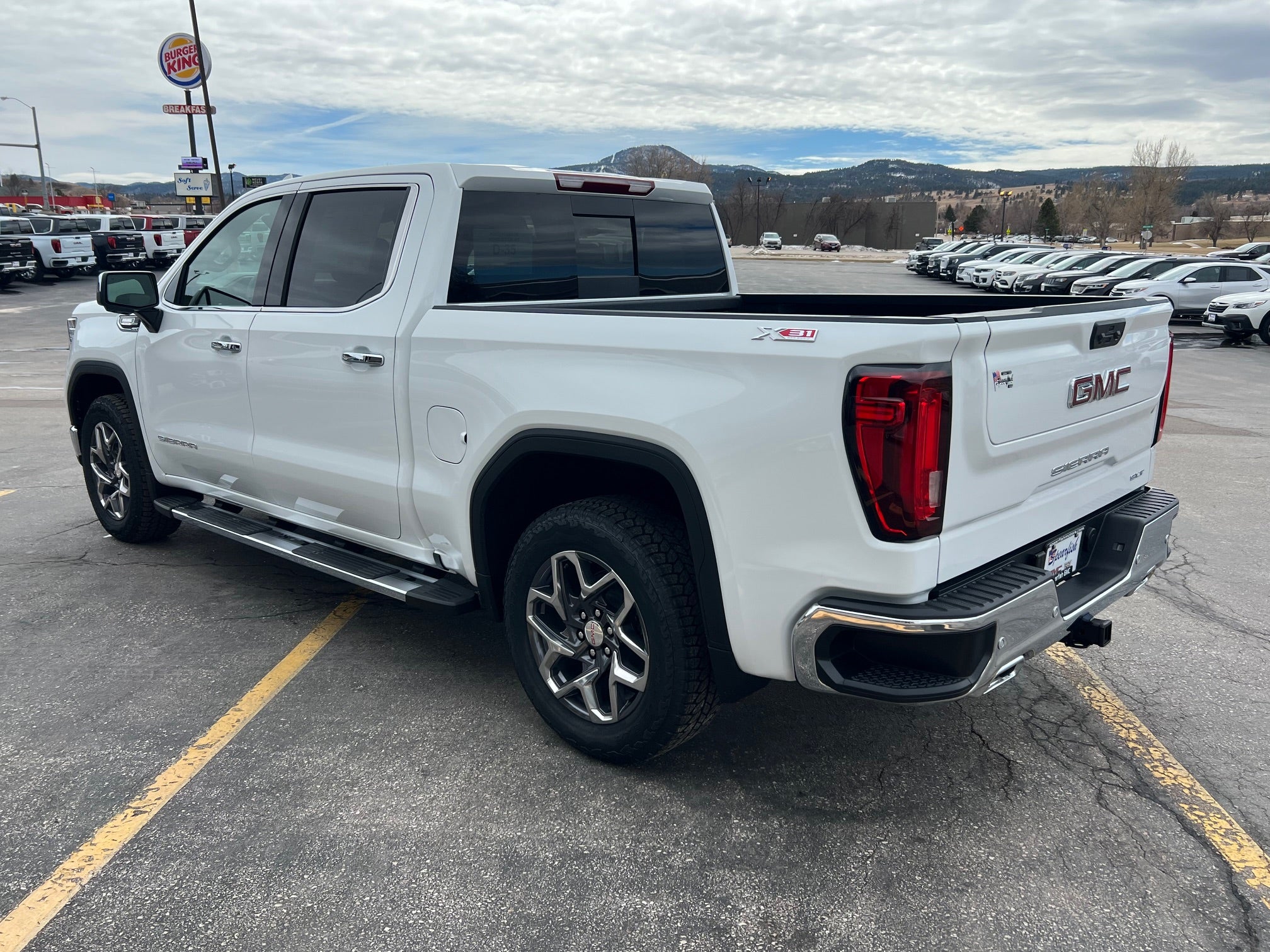 2026 GMC Sierra 1500 SLT