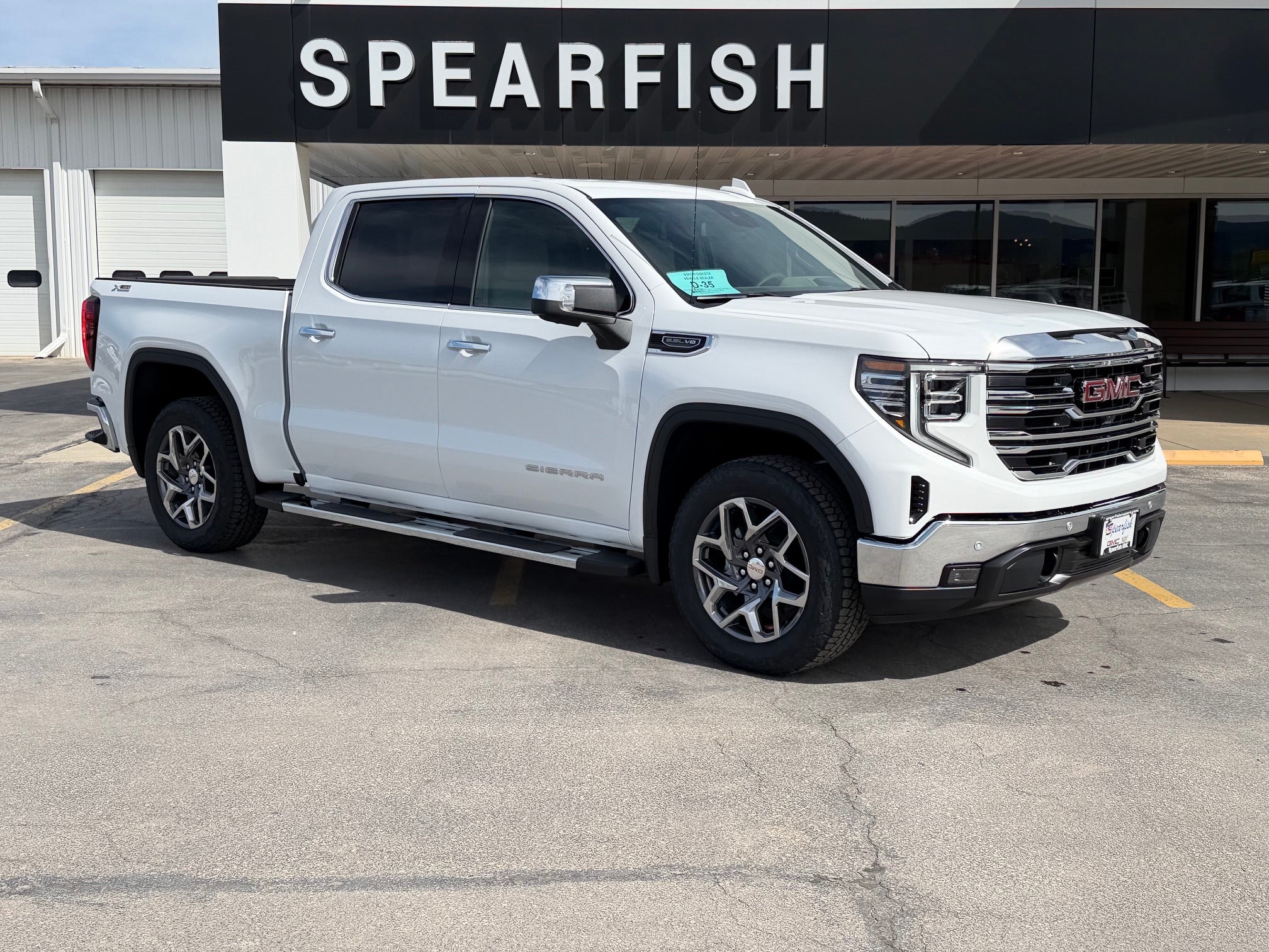 2026 GMC Sierra 1500 SLT