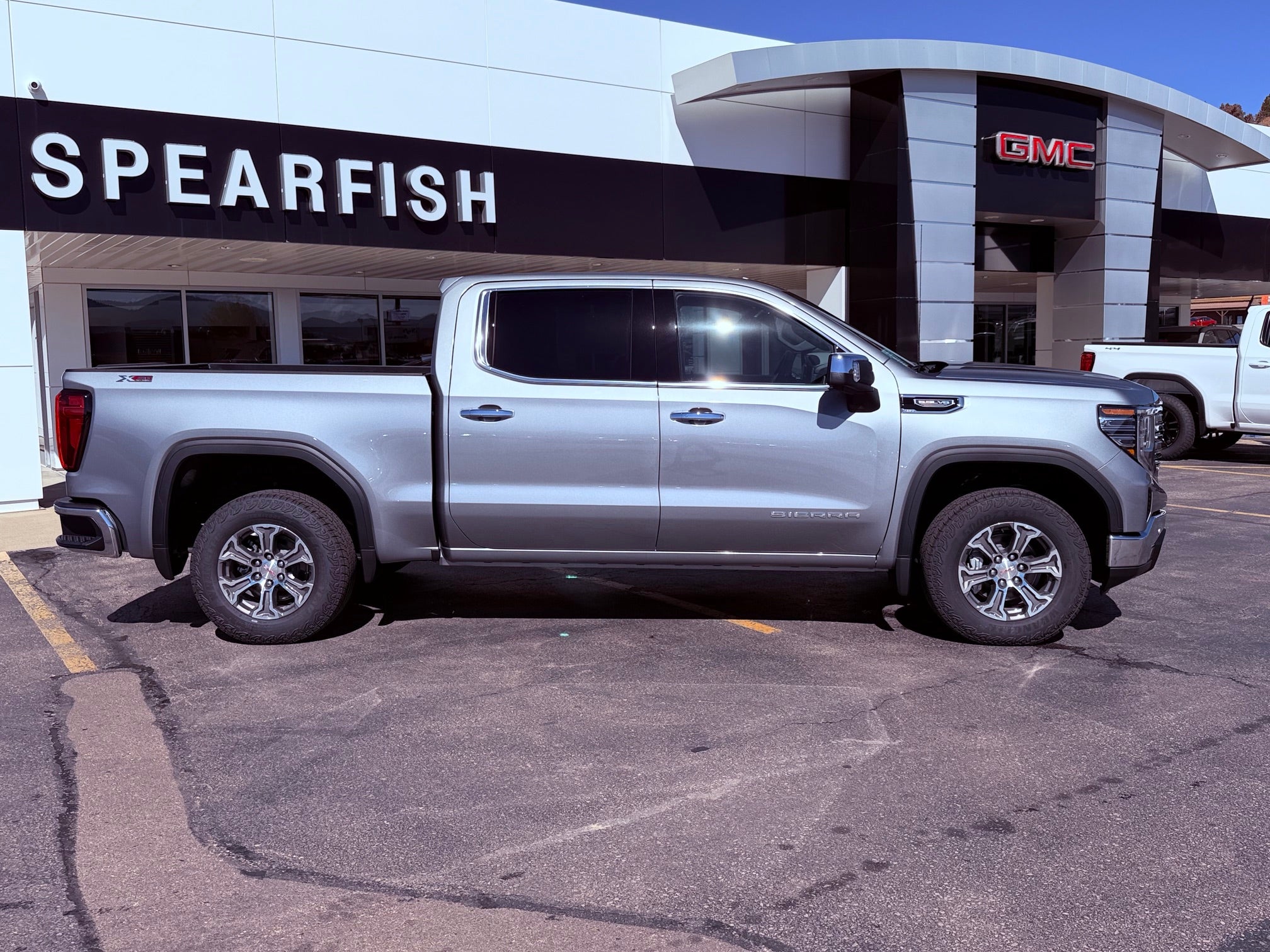 2026 GMC Sierra 1500 SLT