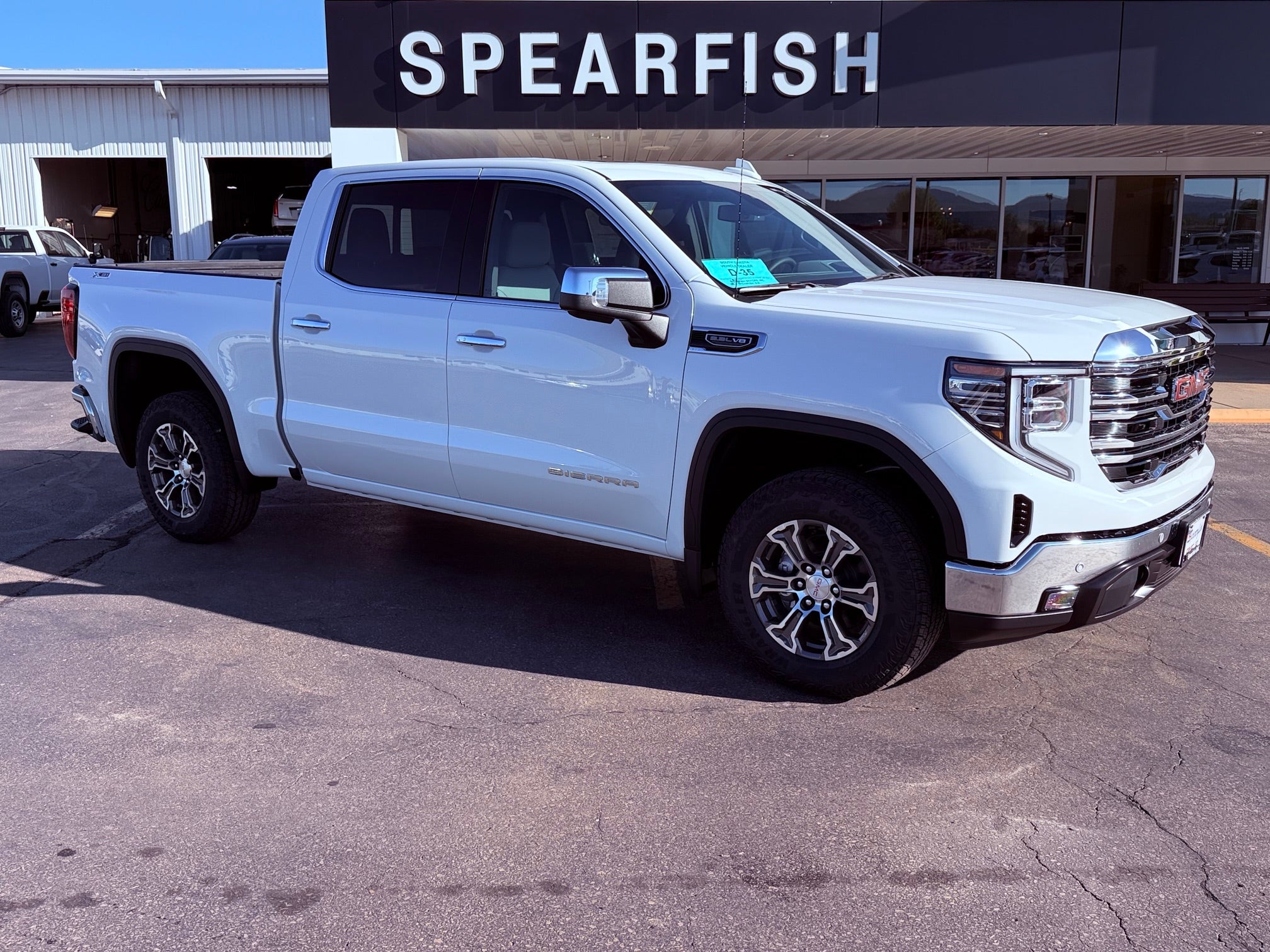 2026 GMC Sierra 1500 SLT