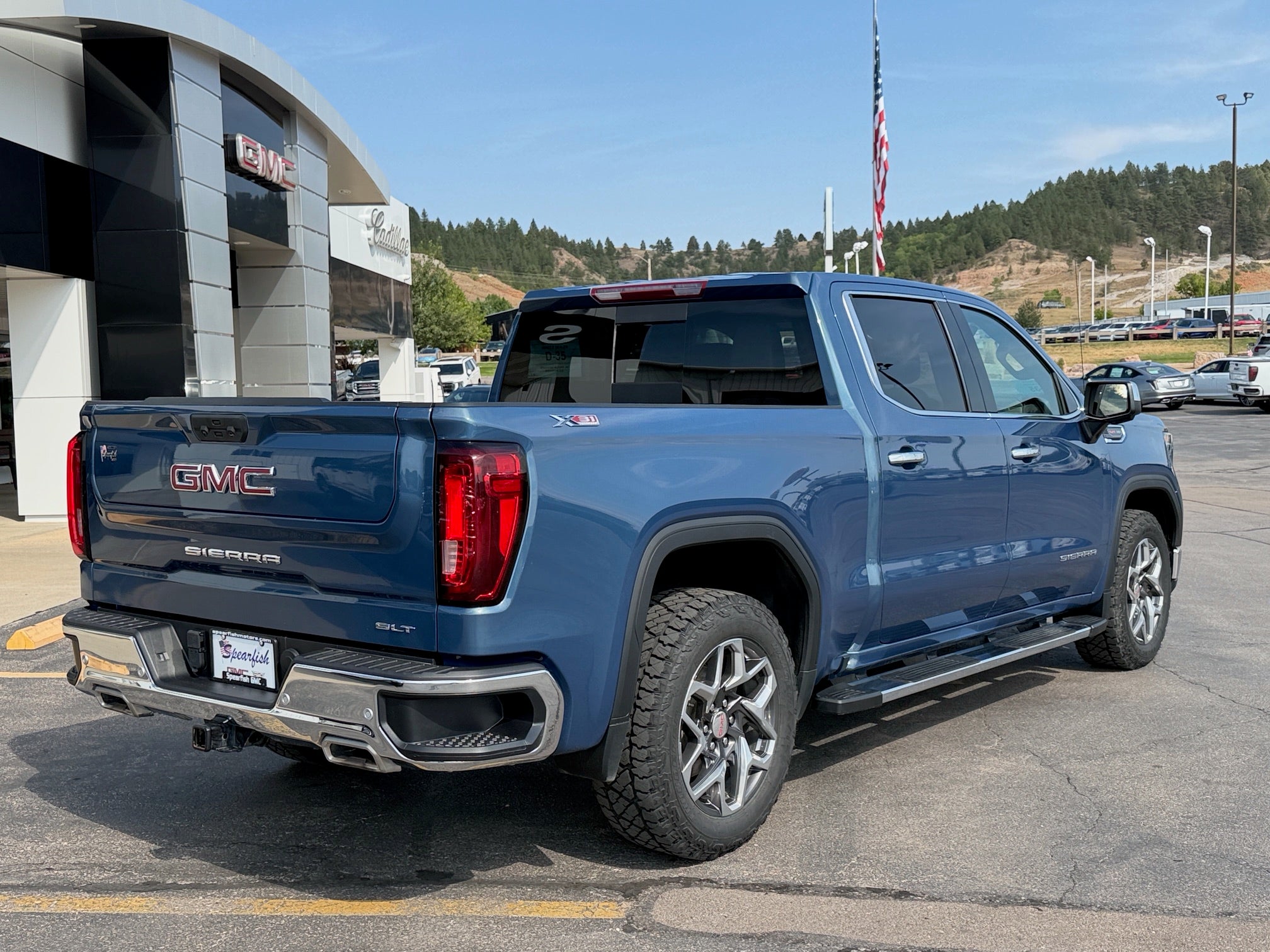 2024 GMC Sierra 1500 SLT