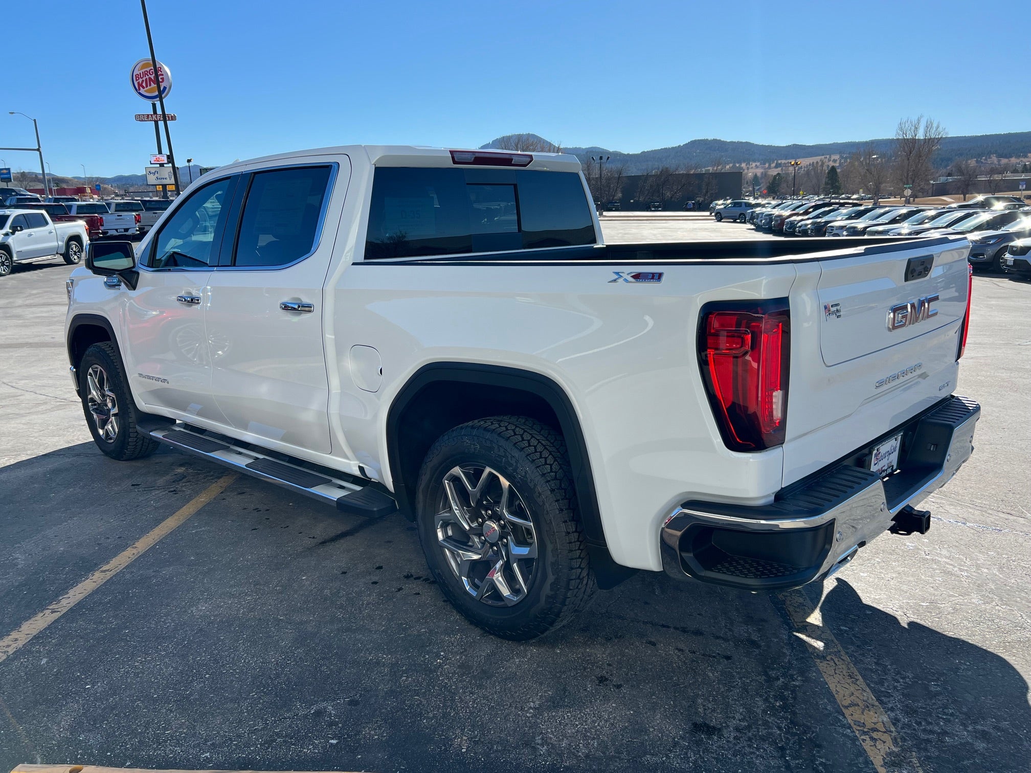 2026 GMC Sierra 1500 SLT