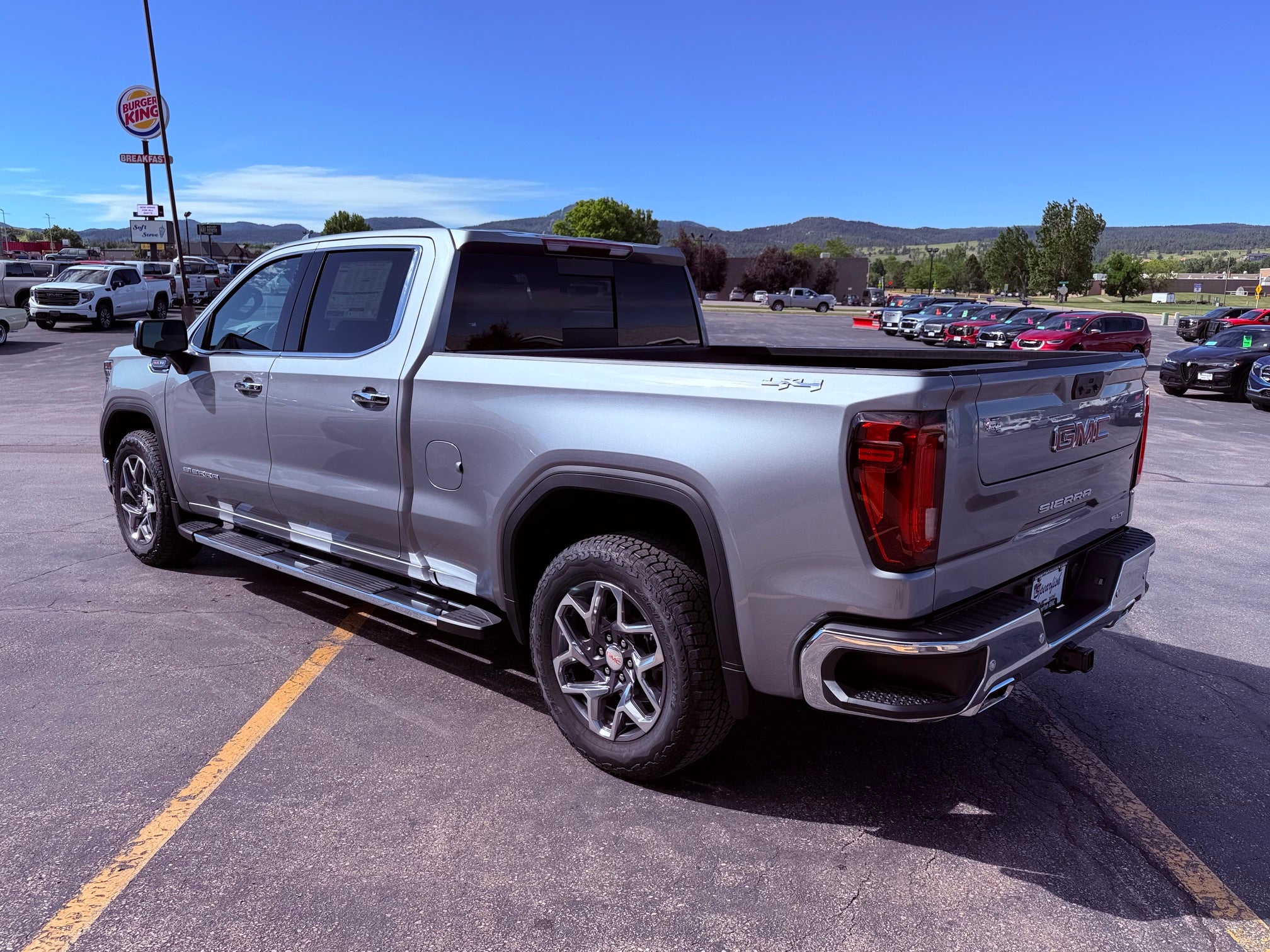 2026 GMC Sierra 1500 SLT