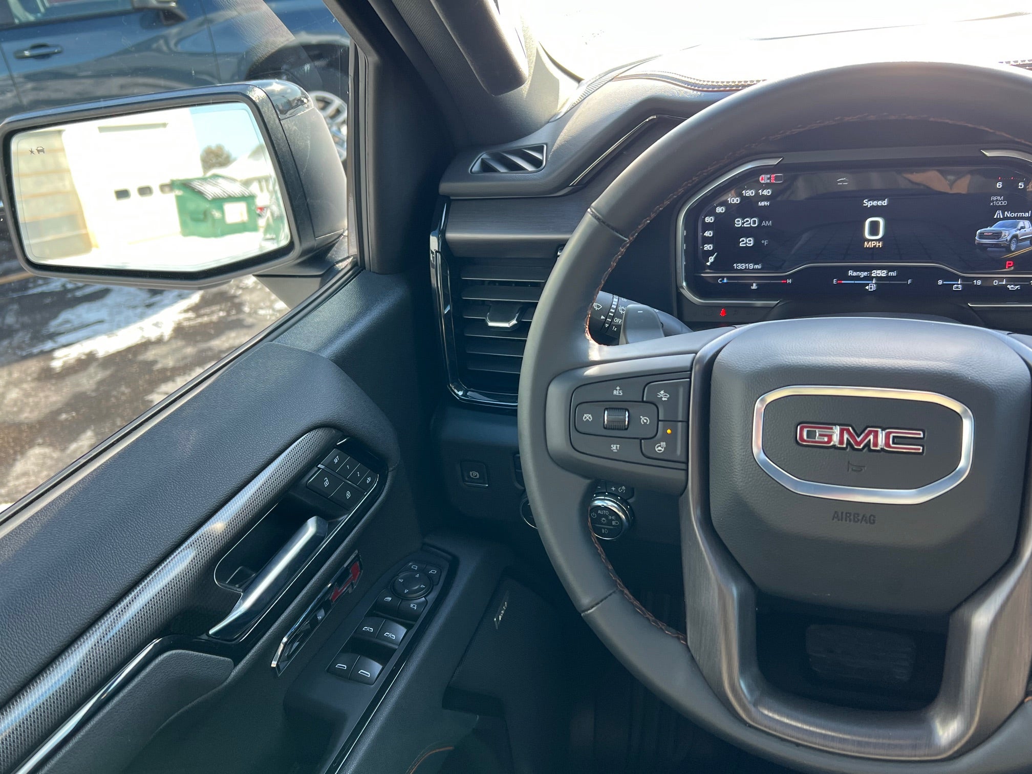 2025 GMC Sierra 1500 AT4