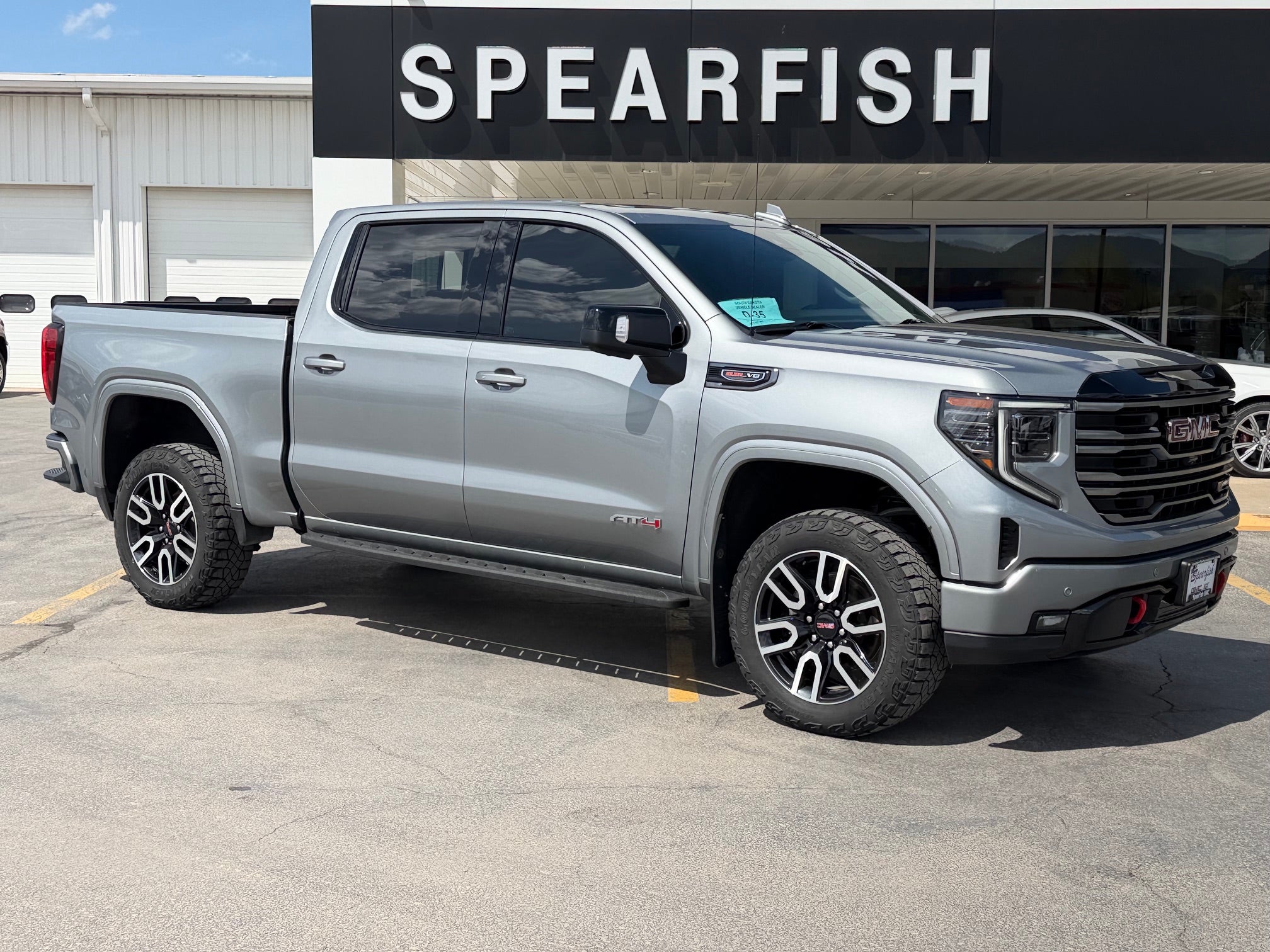 2025 GMC Sierra 1500 AT4