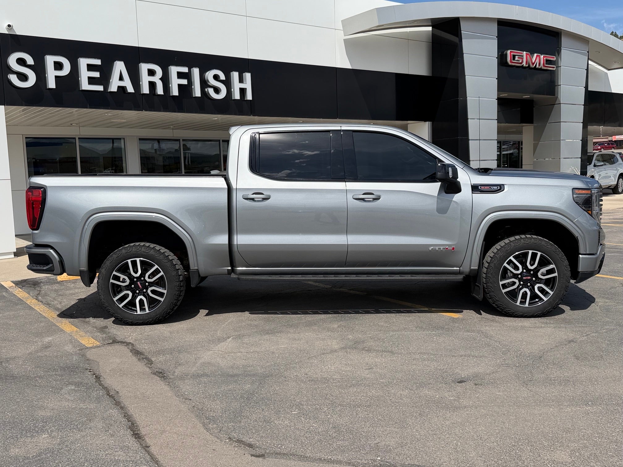 2025 GMC Sierra 1500 AT4