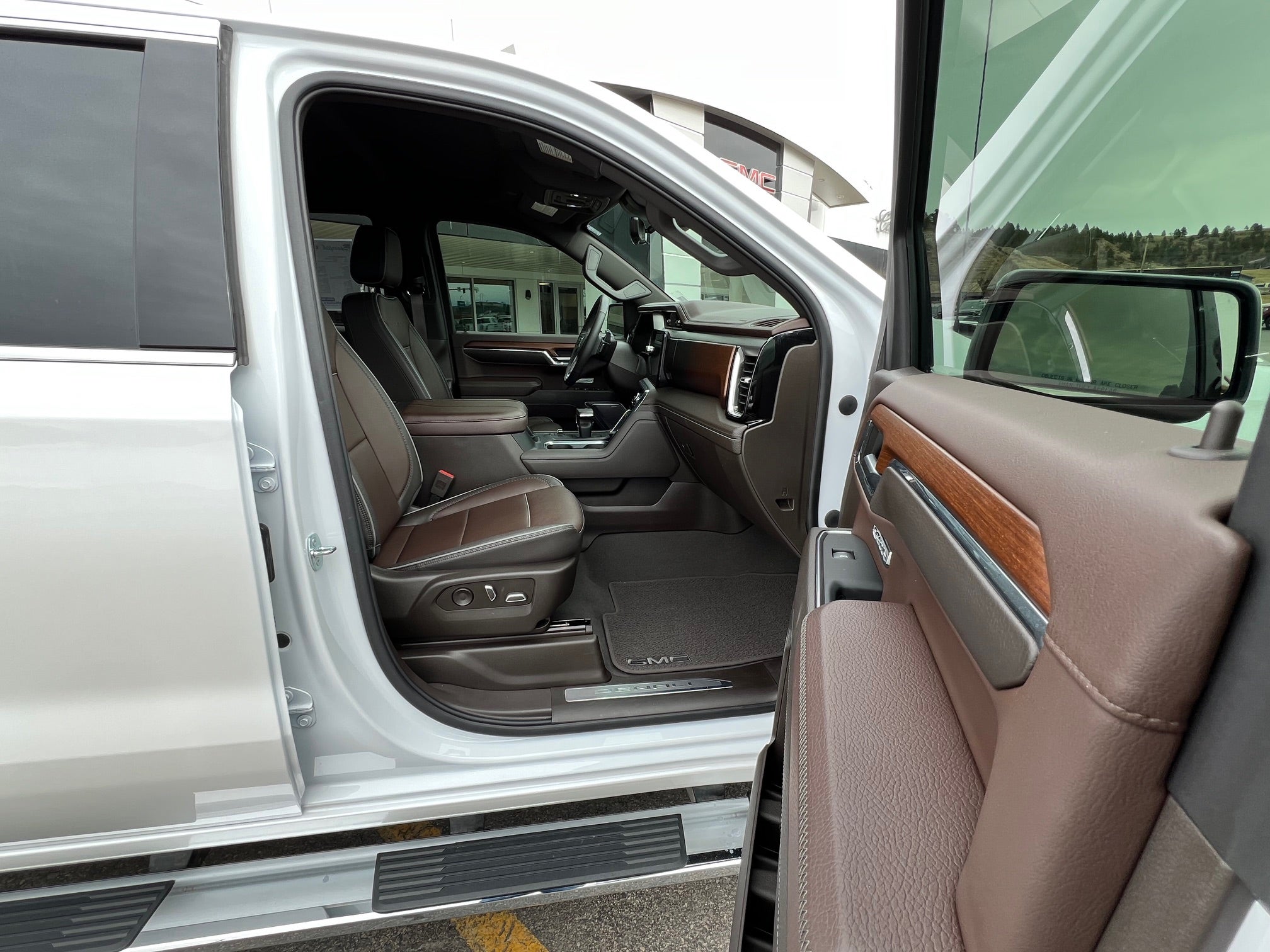 2023 GMC Sierra 1500 Crew Cab Short Box 4-Wheel Drive Denali