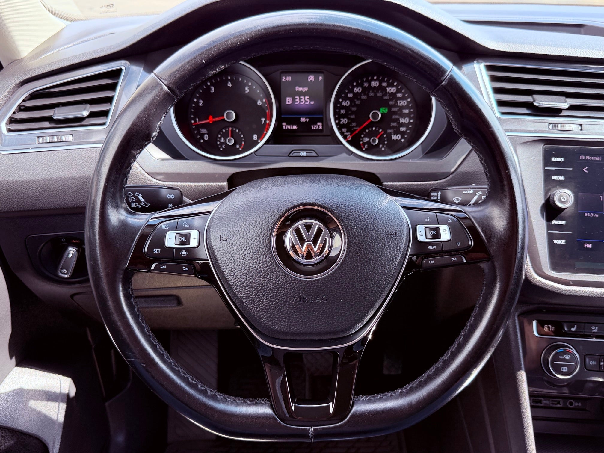 2019 Volkswagen Tiguan 2.0T SE 4MOTION