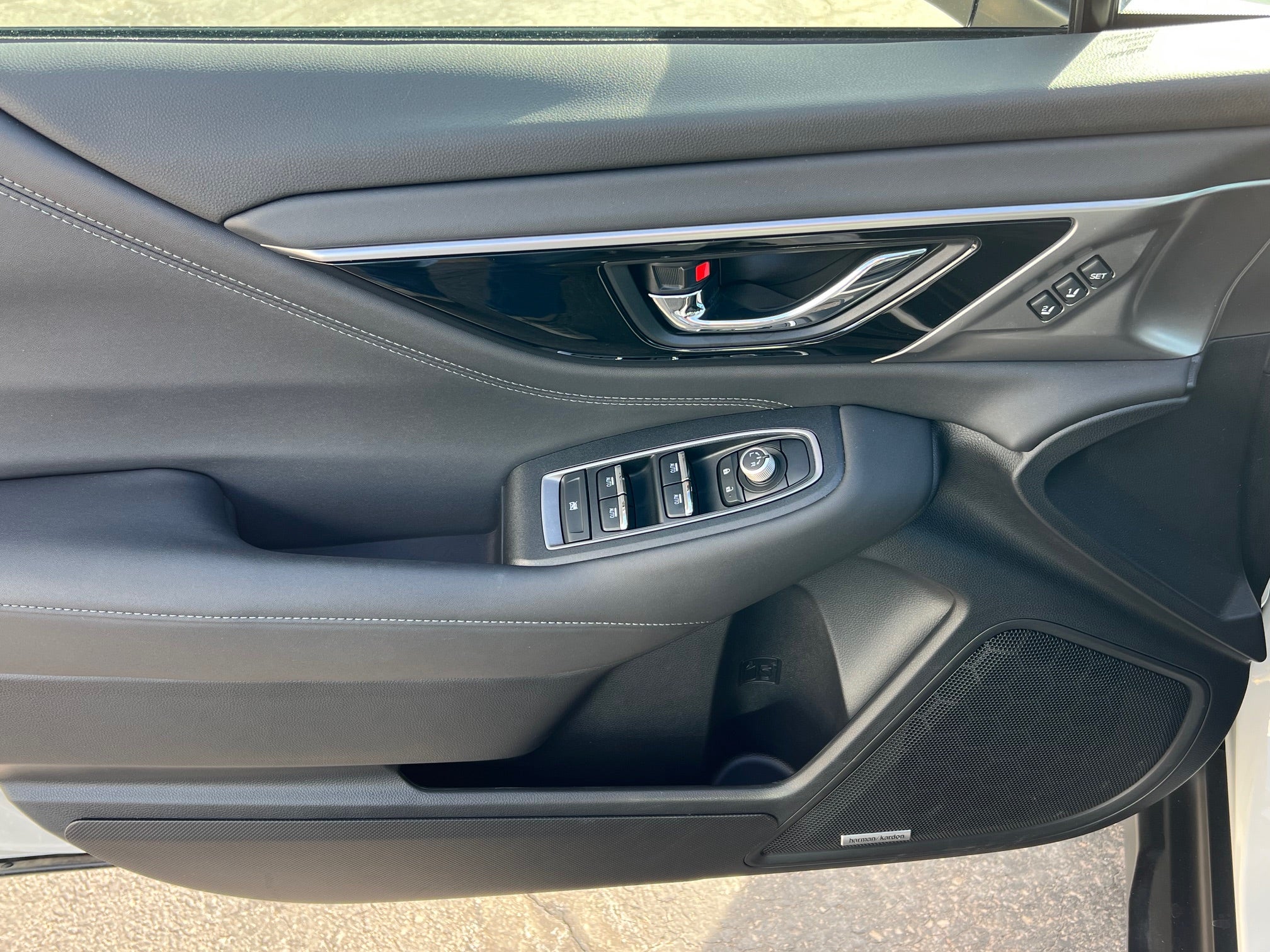 2022 Subaru Outback Limited XT CVT