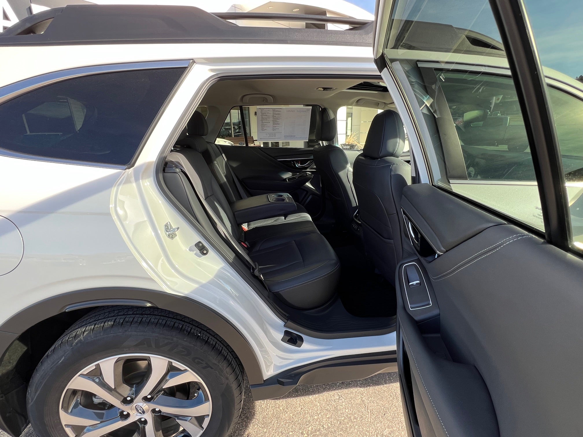 2022 Subaru Outback Limited XT CVT