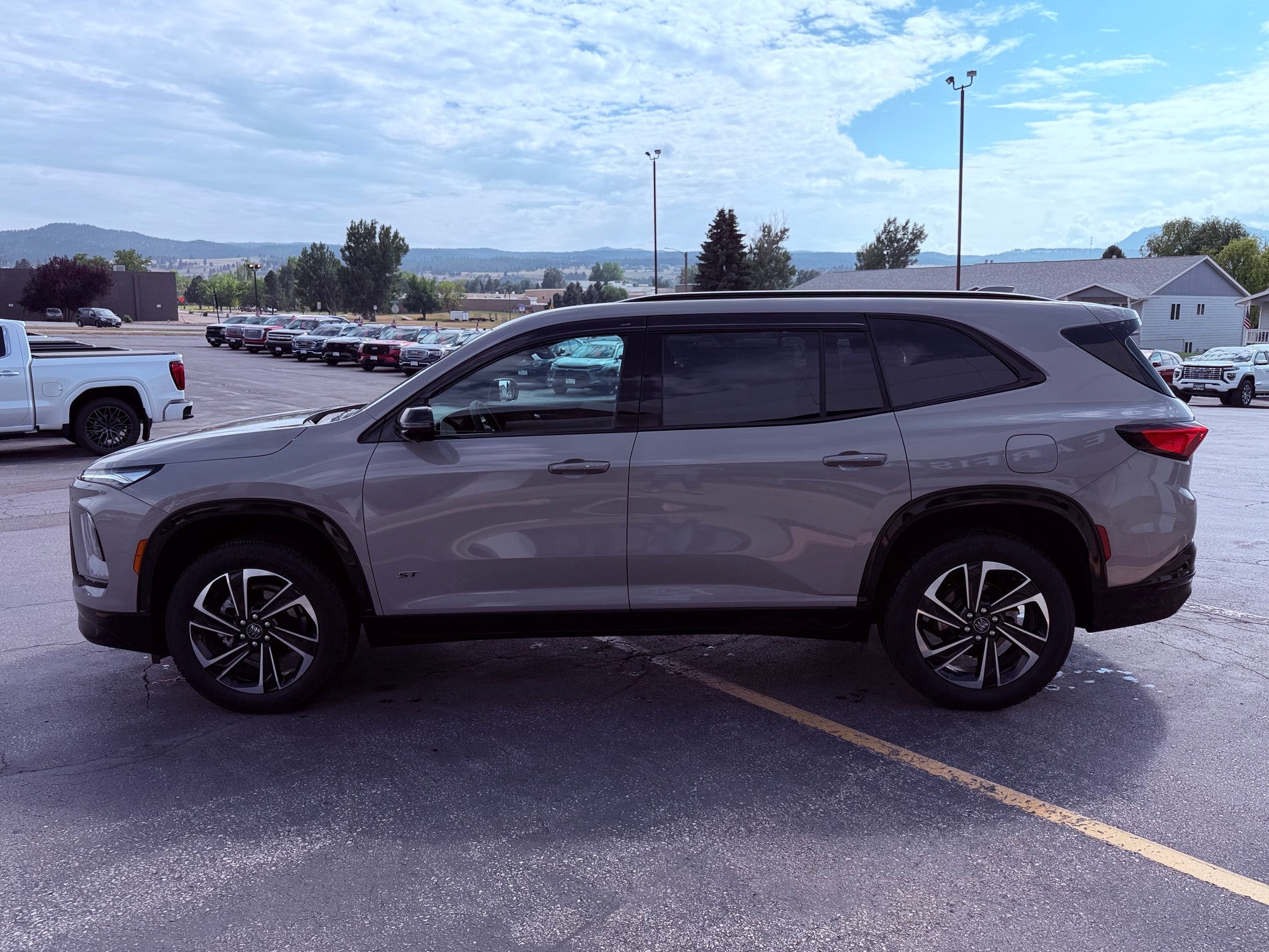 2026 Buick Enclave 4dr Sport Touring