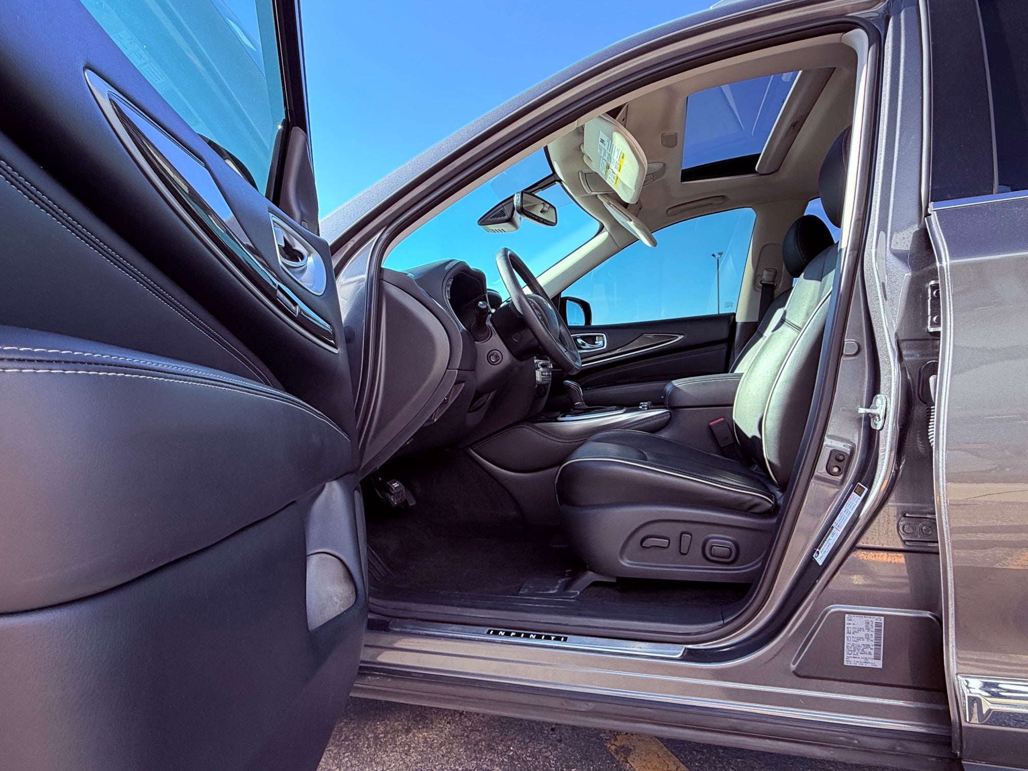 2019 INFINITI QX60 LUXE