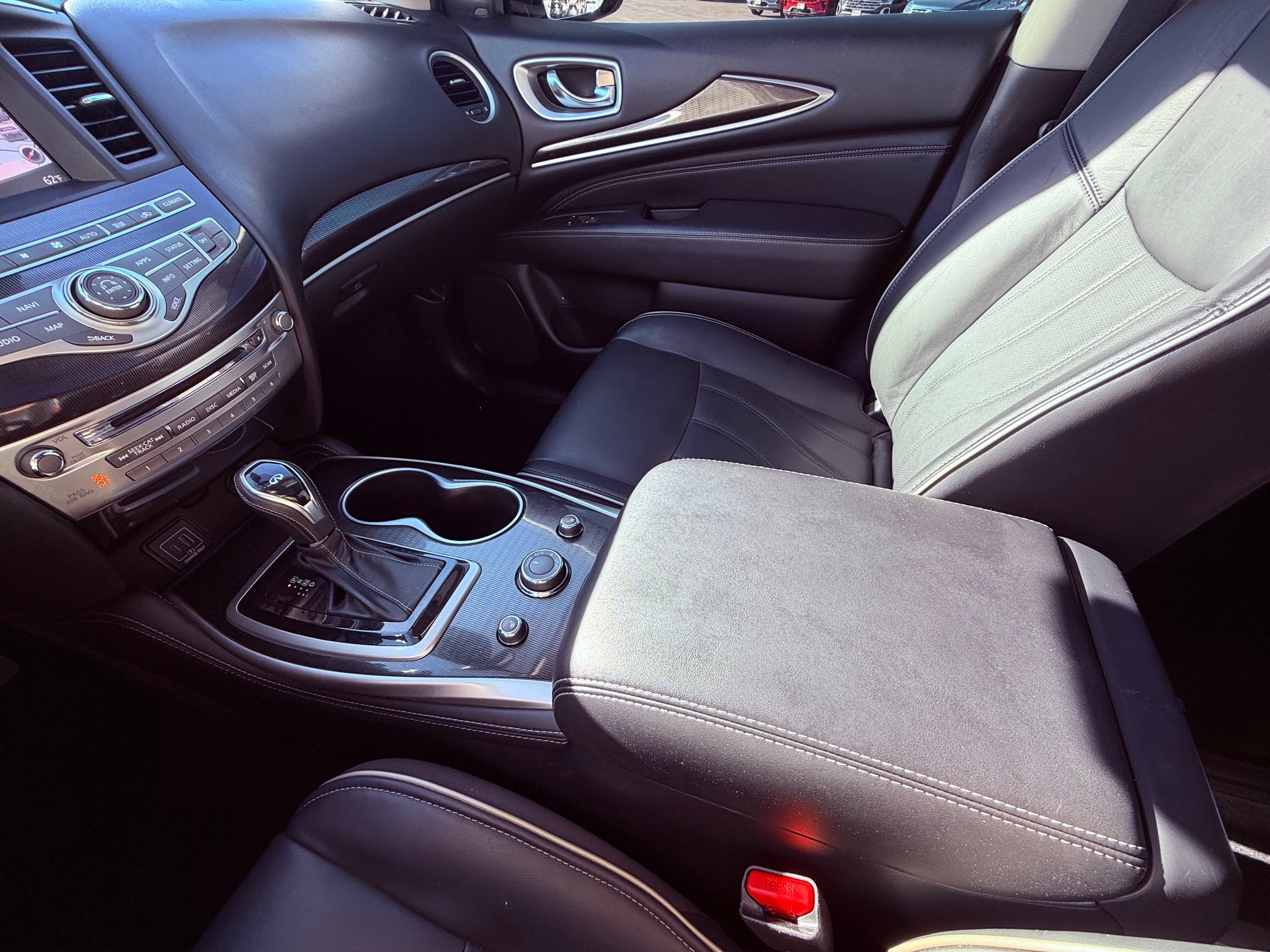 2019 INFINITI QX60 LUXE