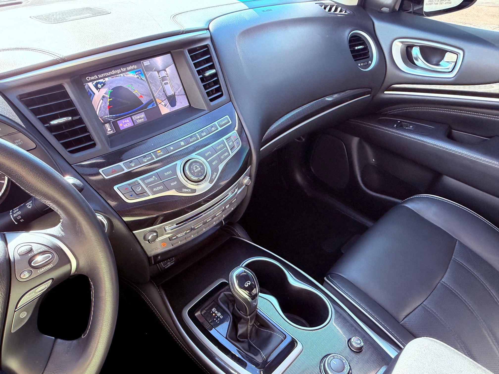 2019 INFINITI QX60 LUXE