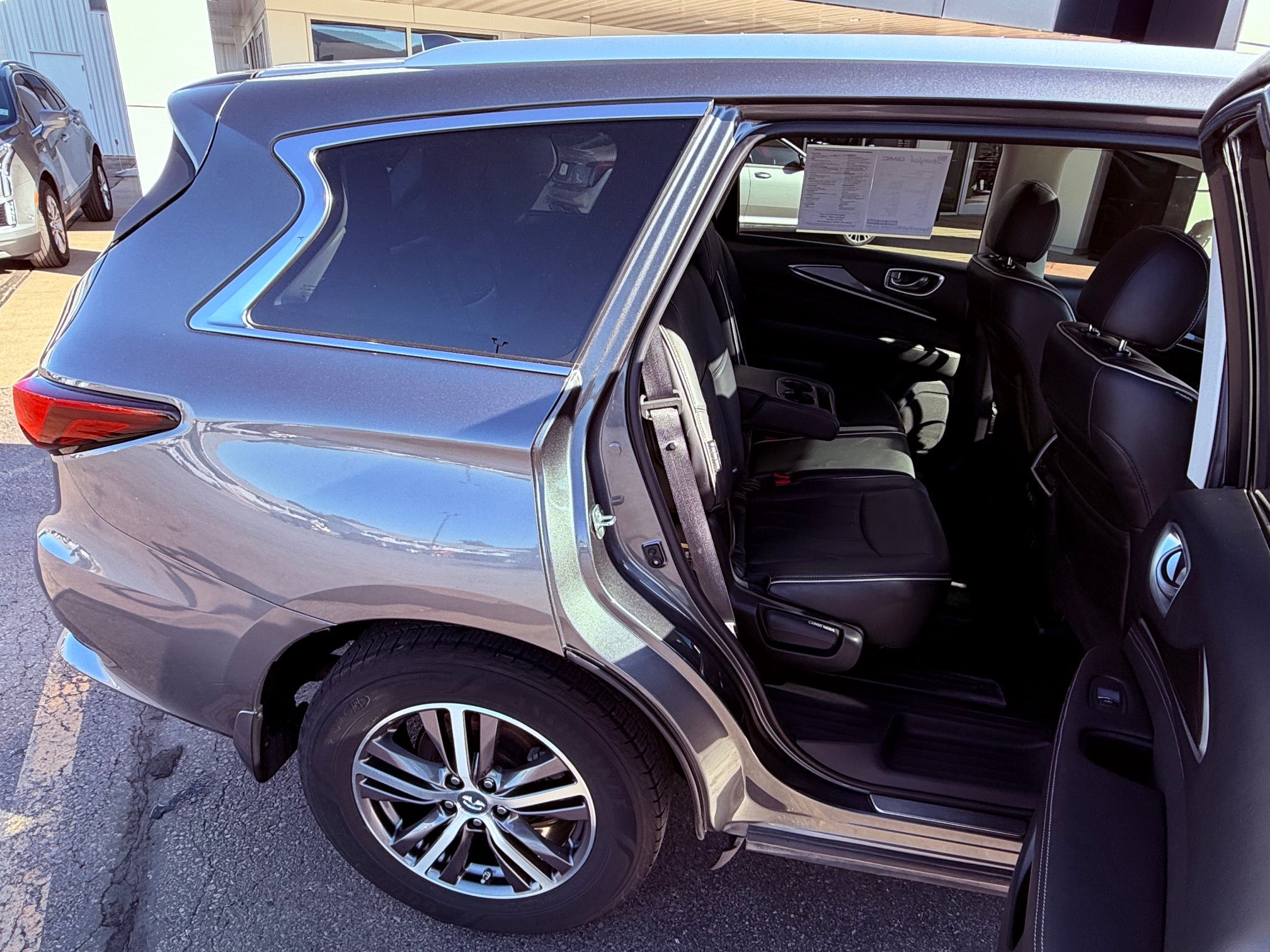 2019 INFINITI QX60 LUXE