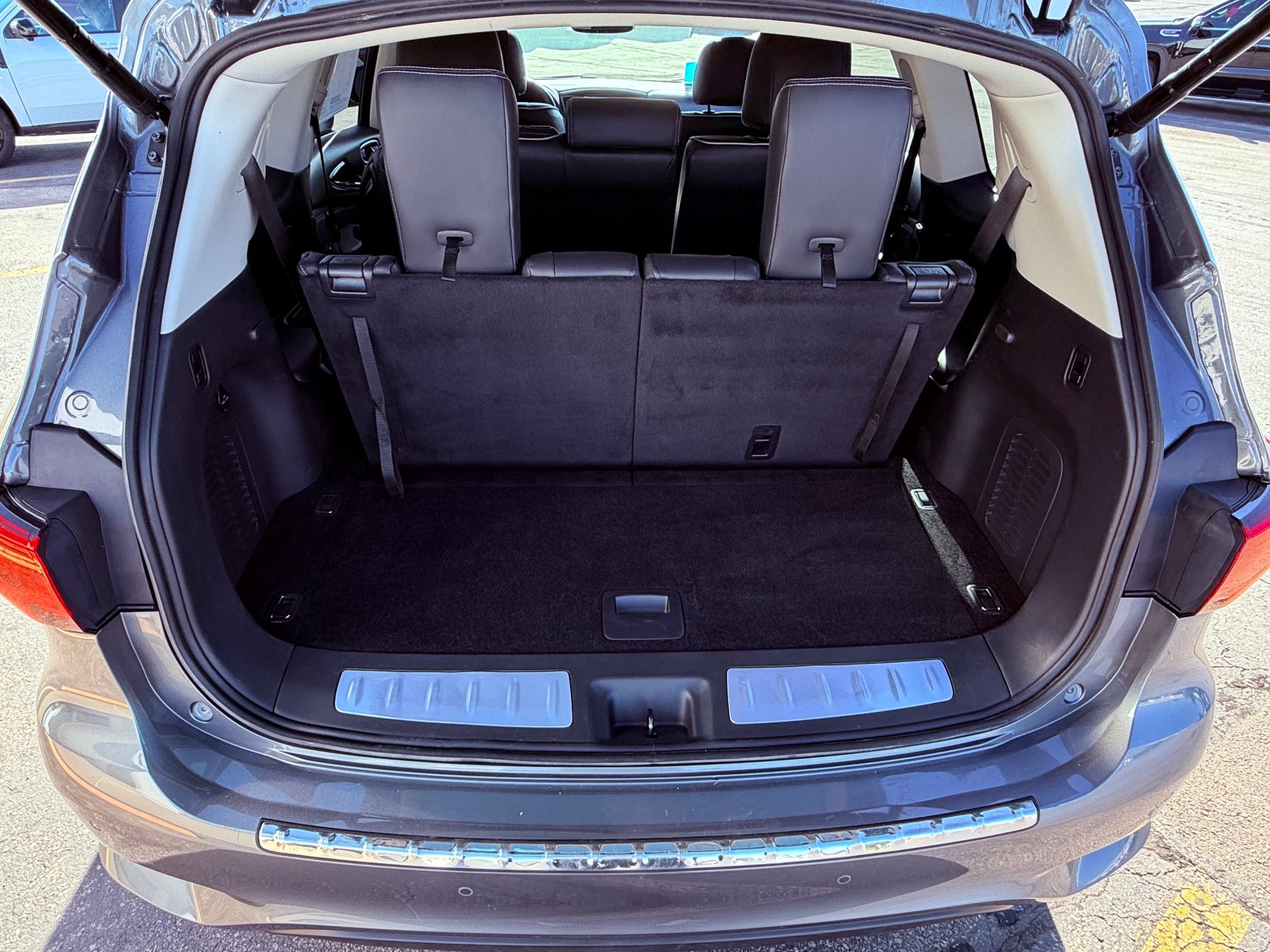 2019 INFINITI QX60 LUXE