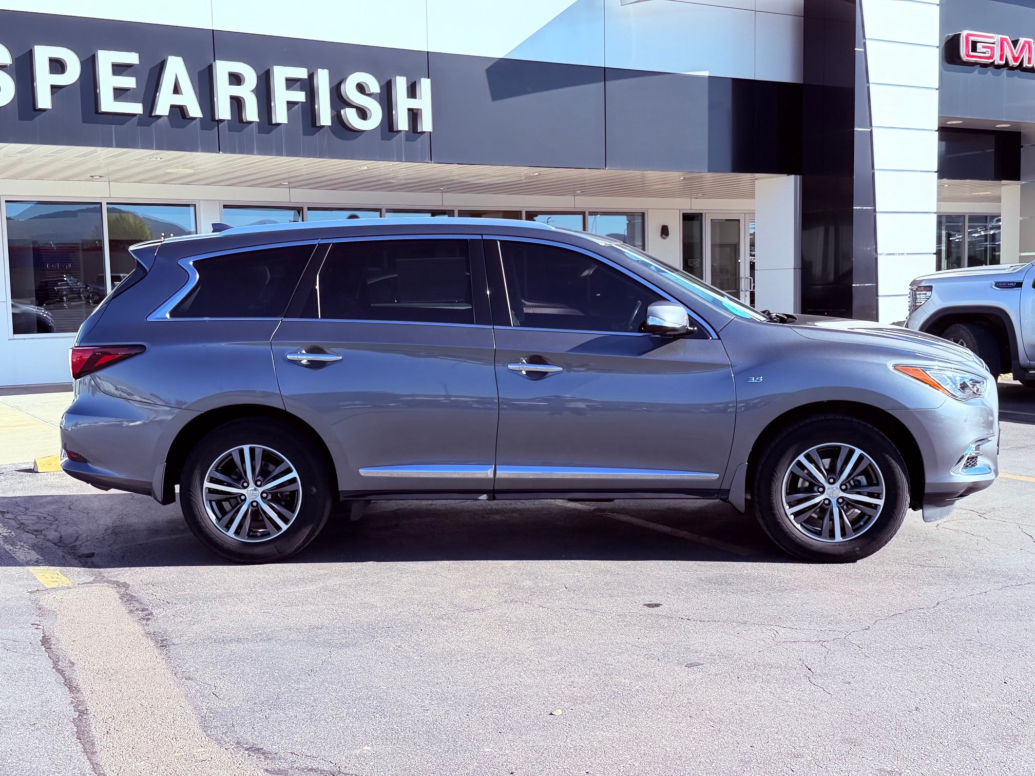 2019 INFINITI QX60 LUXE