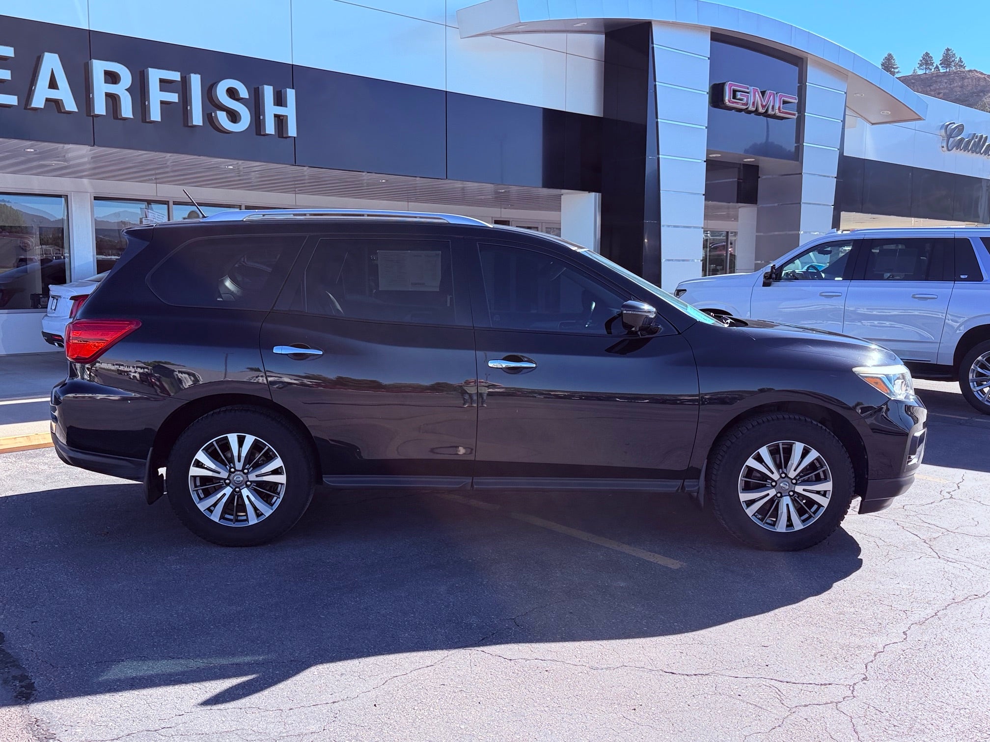 2017 Nissan Pathfinder SL