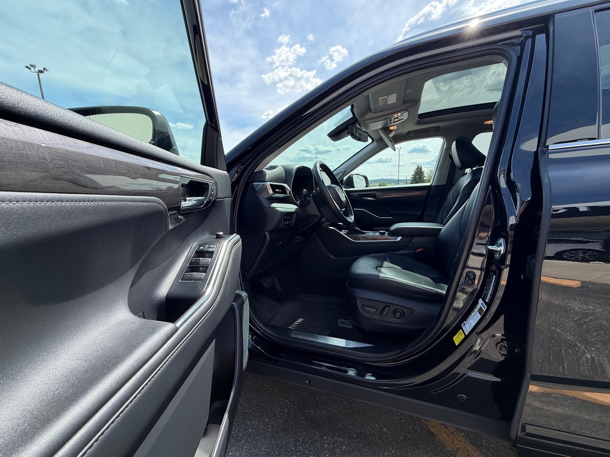 2022 Toyota Highlander Platinum AWD (Natl)