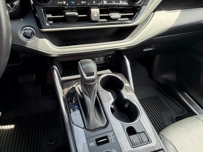 2022 Toyota Highlander Platinum AWD (Natl)
