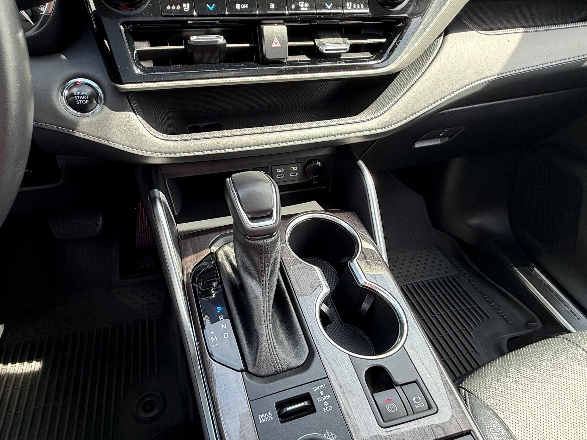 2022 Toyota Highlander Platinum AWD (Natl)