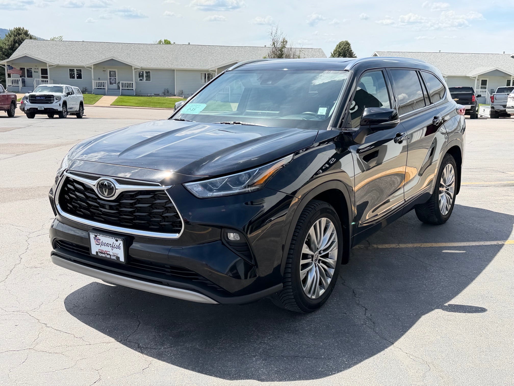 2022 Toyota Highlander Platinum AWD (Natl)