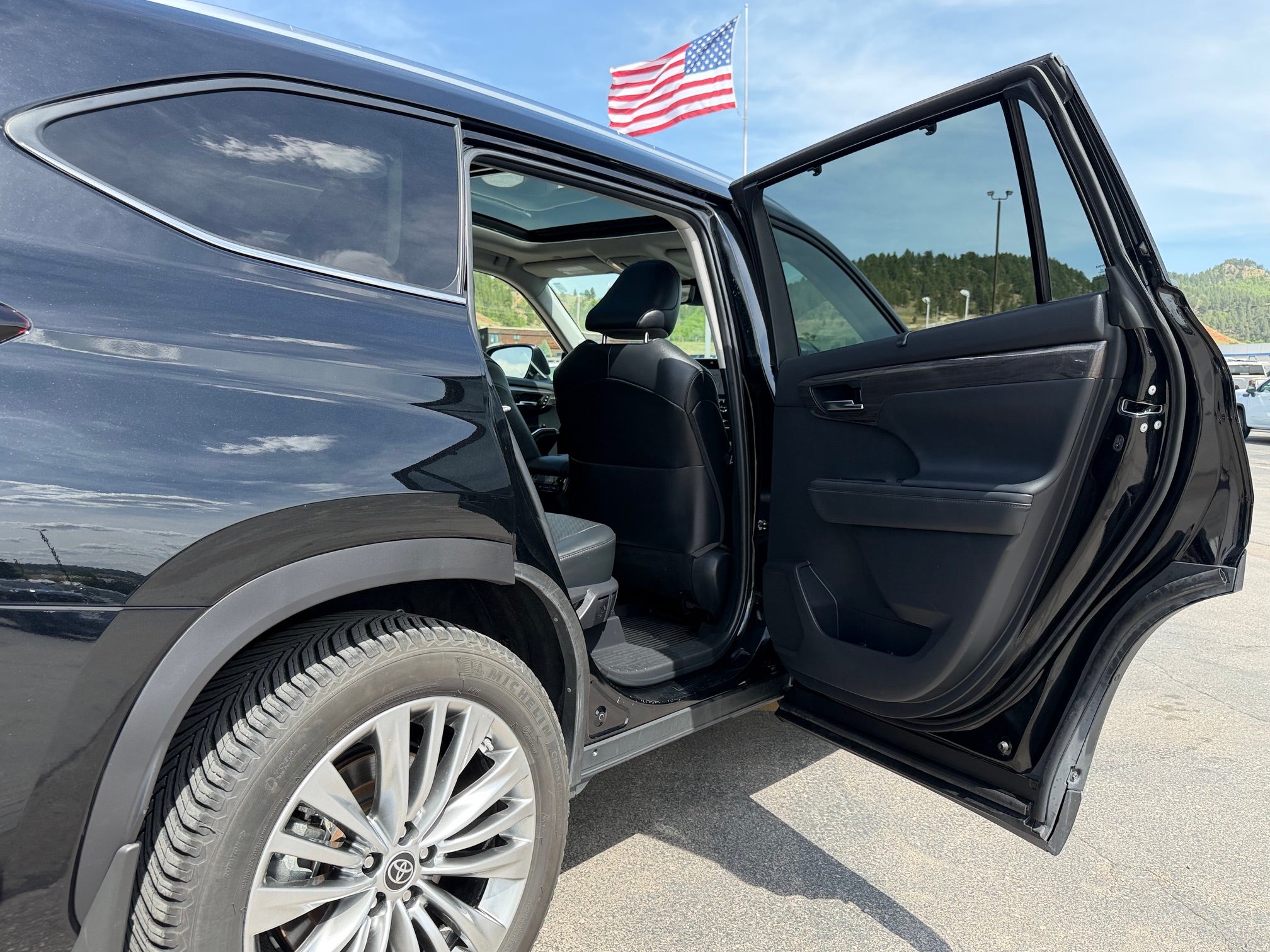 2022 Toyota Highlander Platinum AWD (Natl)