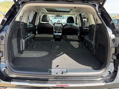 2022 Toyota Highlander Platinum AWD (Natl)