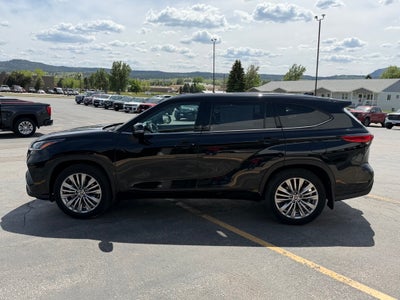 2022 Toyota Highlander Platinum AWD (Natl)