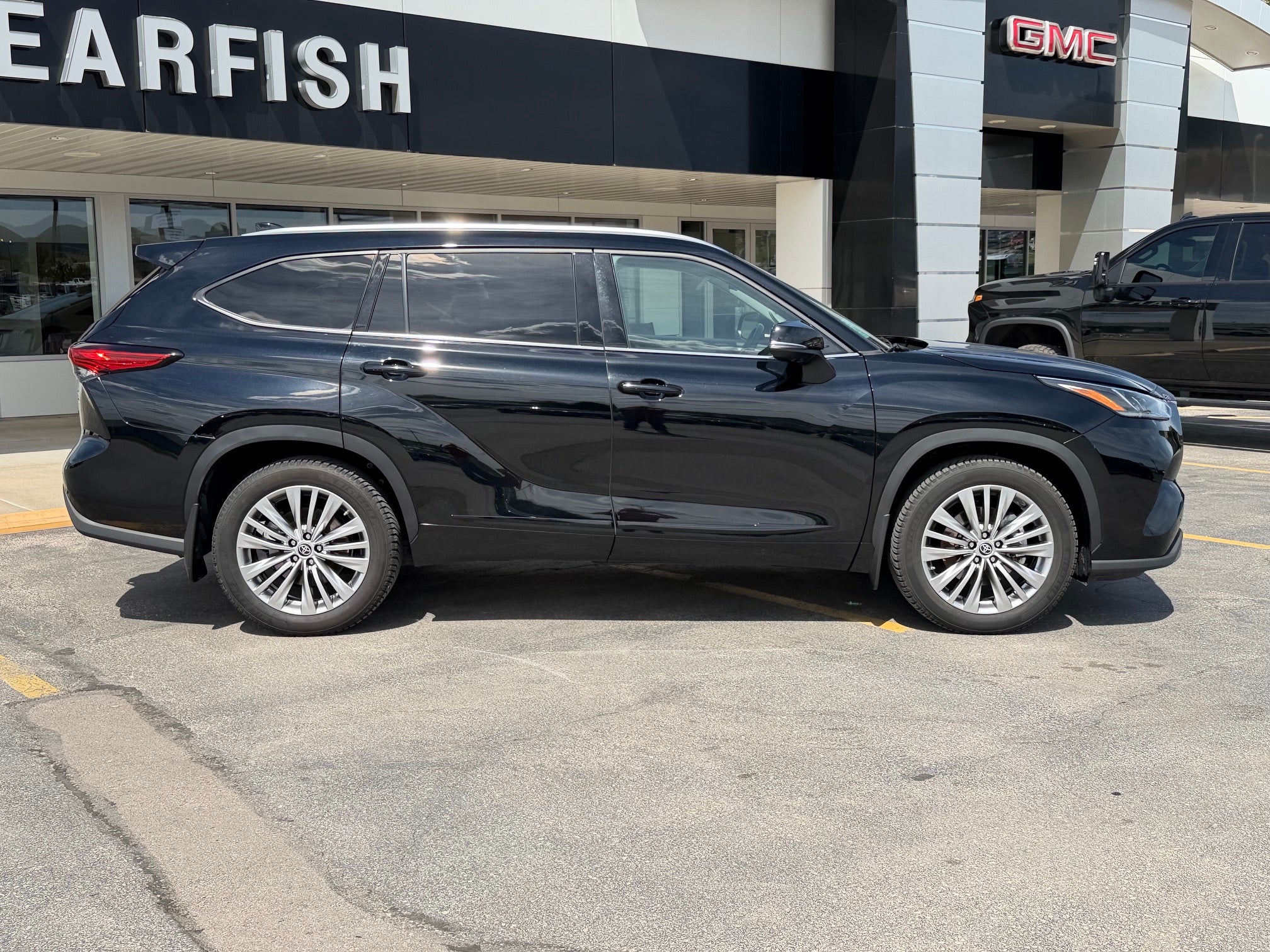 2022 Toyota Highlander Platinum AWD (Natl)