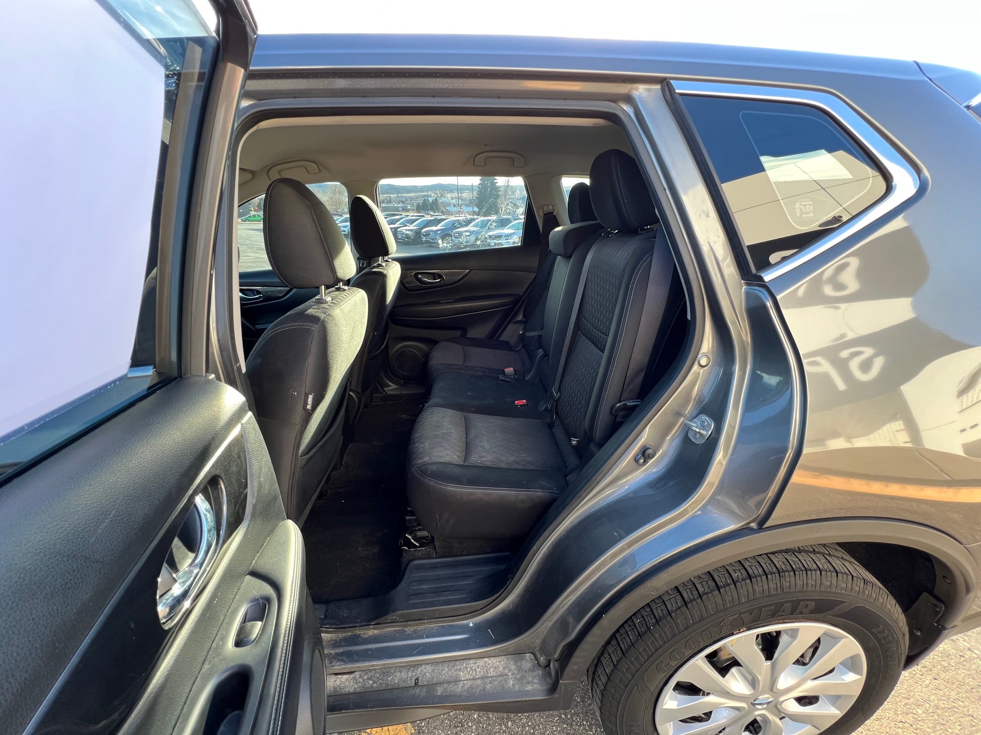 2017 Nissan Rogue AWD S