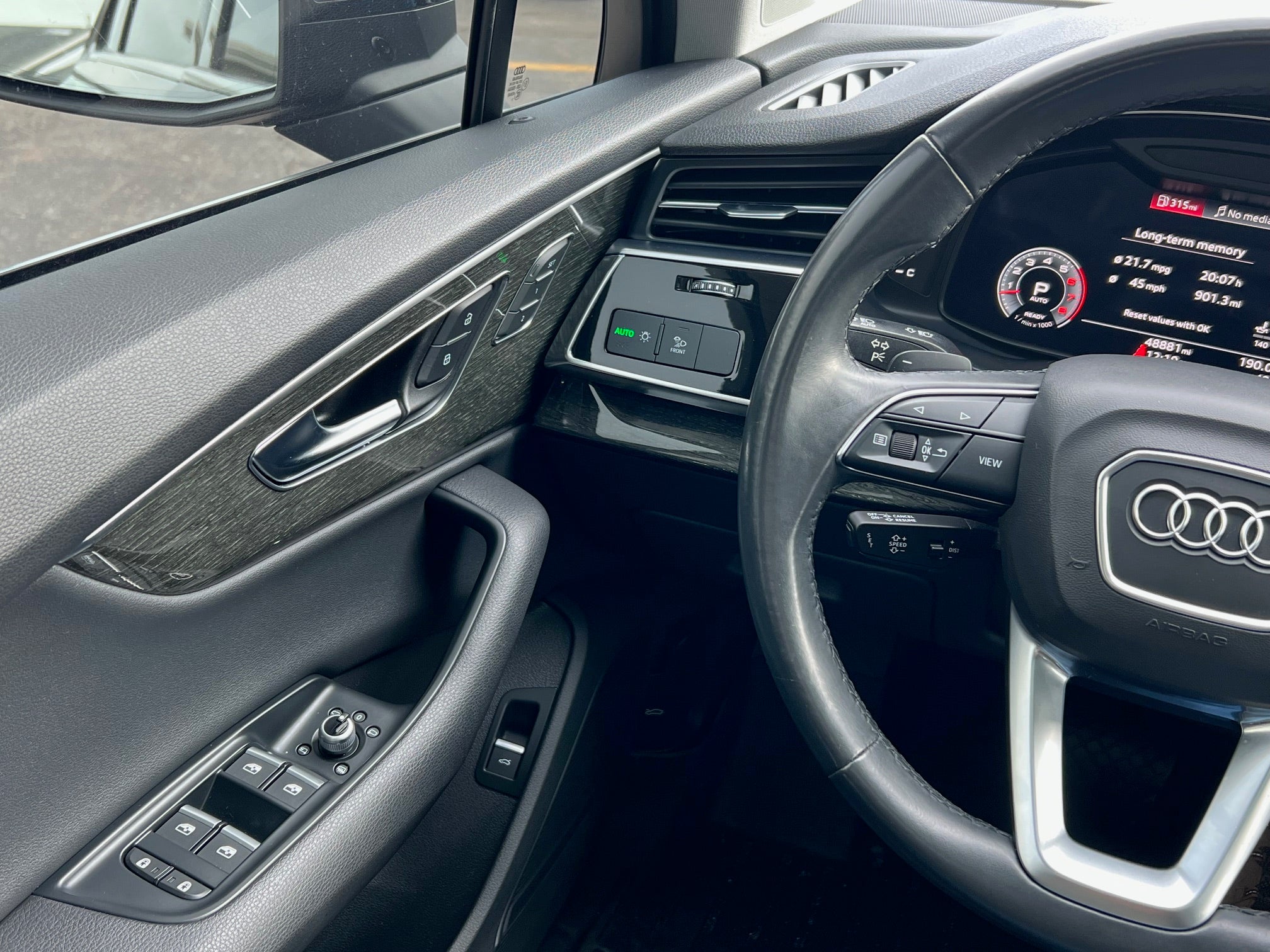 2022 Audi Q7 Premium Plus 55 TFSI quattro