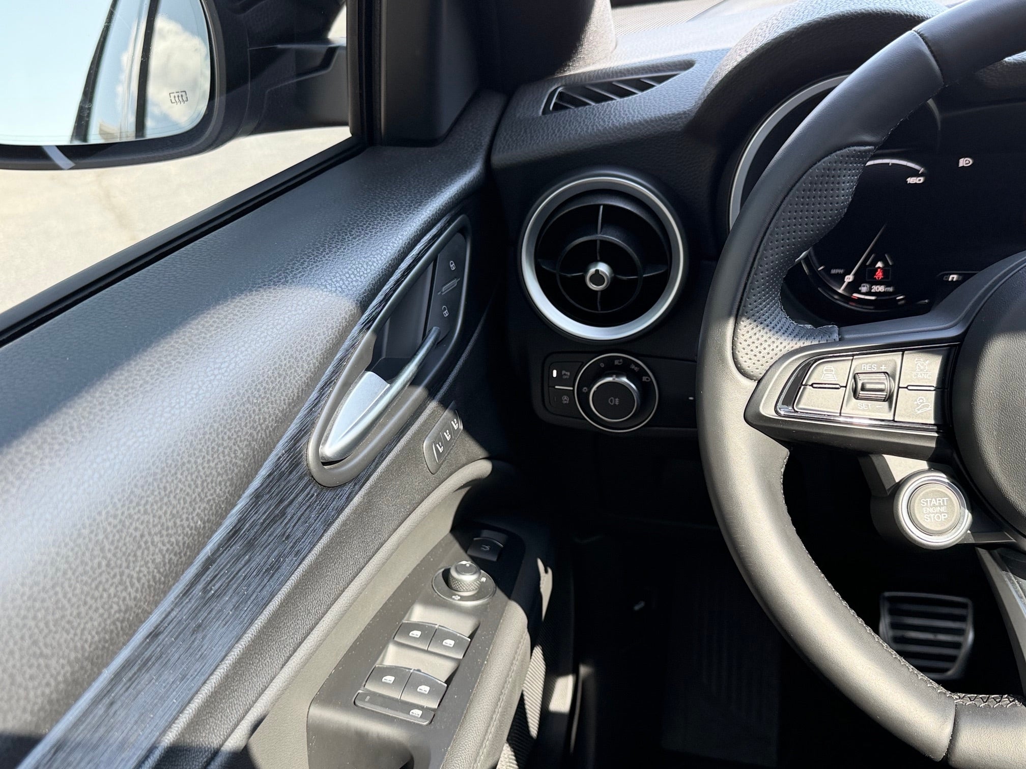 2024 Alfa Romeo Stelvio Sprint AWD