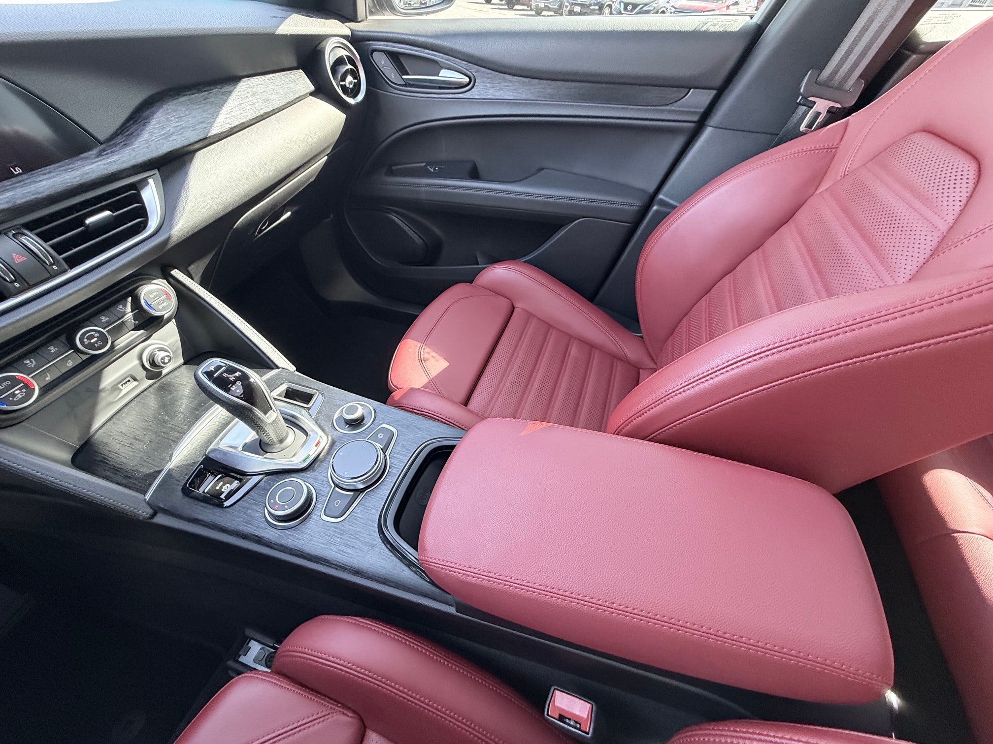 2024 Alfa Romeo Stelvio Sprint AWD